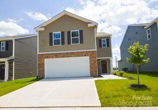40 Lillian Lane, Hendersonville, NC 28792