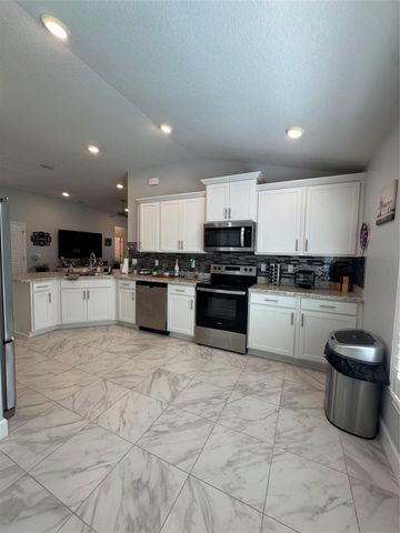 8680 Pavia Street, Fort Pierce, FL 34951