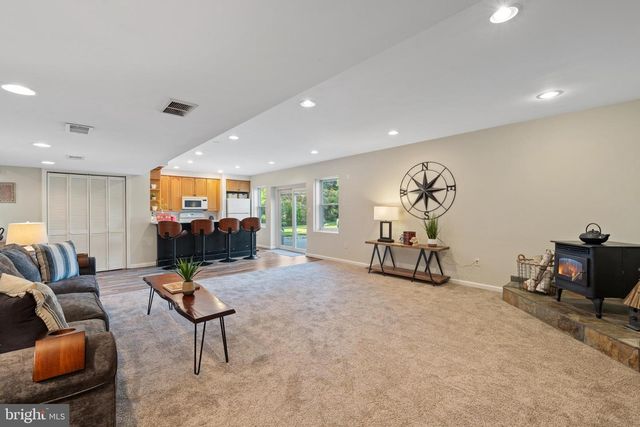35 TITUS RD, Skillman, NJ 08558