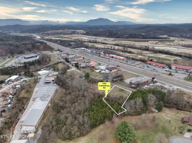 1483 Catlettsburg Rd, Sevierville, TN 37876