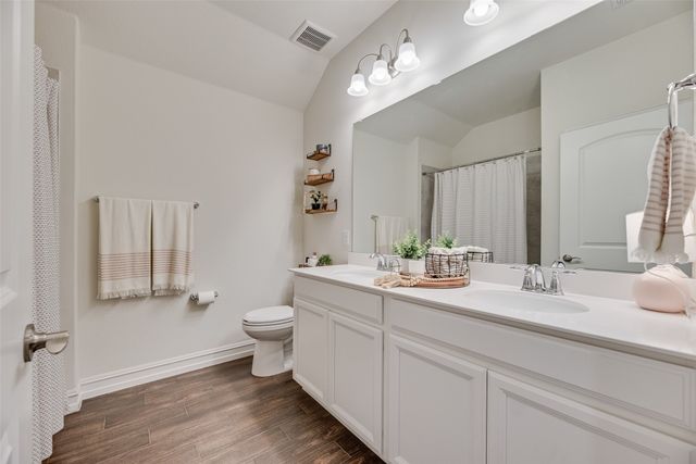 1065 Twisting Ridge Terrace, Fort Worth, TX 76052