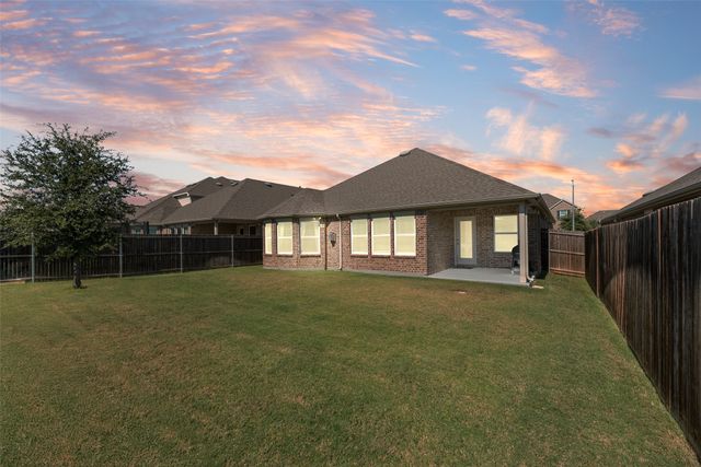 1065 Twisting Ridge Terrace, Fort Worth, TX 76052
