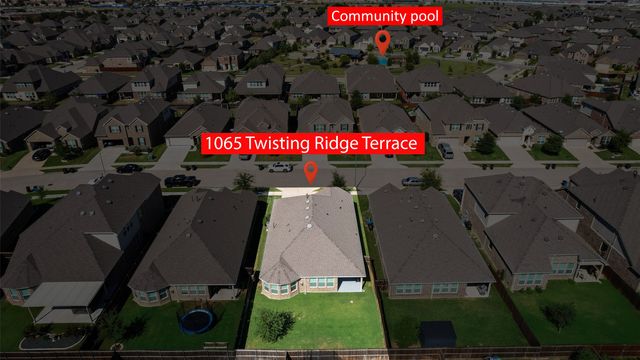 1065 Twisting Ridge Terrace, Fort Worth, TX 76052