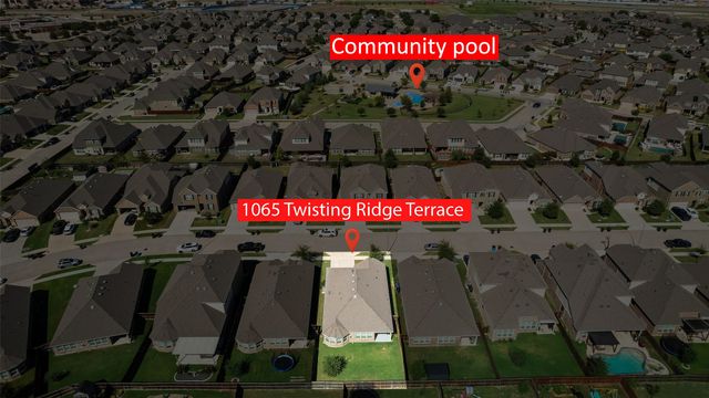 1065 Twisting Ridge Terrace, Fort Worth, TX 76052
