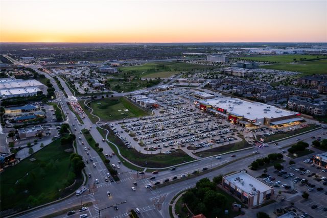 1065 Twisting Ridge Terrace, Fort Worth, TX 76052