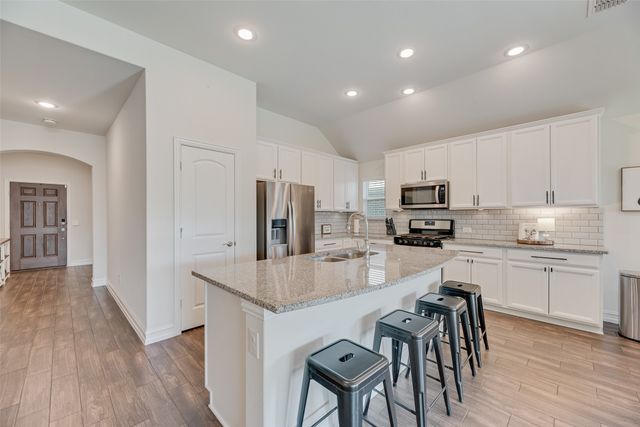 1065 Twisting Ridge Terrace, Fort Worth, TX 76052