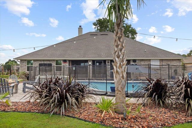 7191 Apples Way, Navarre, FL 32566