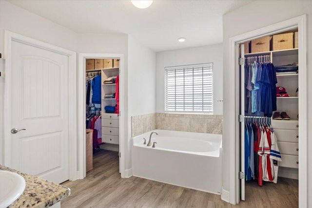 7191 Apples Way, Navarre, FL 32566