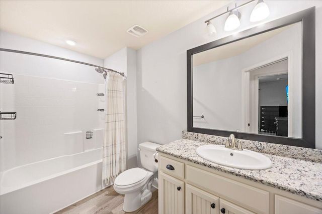 7191 Apples Way, Navarre, FL 32566