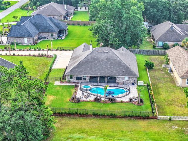 7191 Apples Way, Navarre, FL 32566