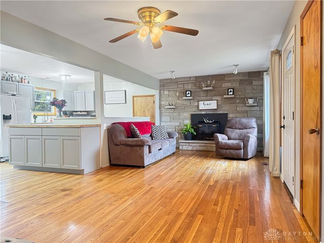 3770 Bosart Road, Springfield, OH 45503