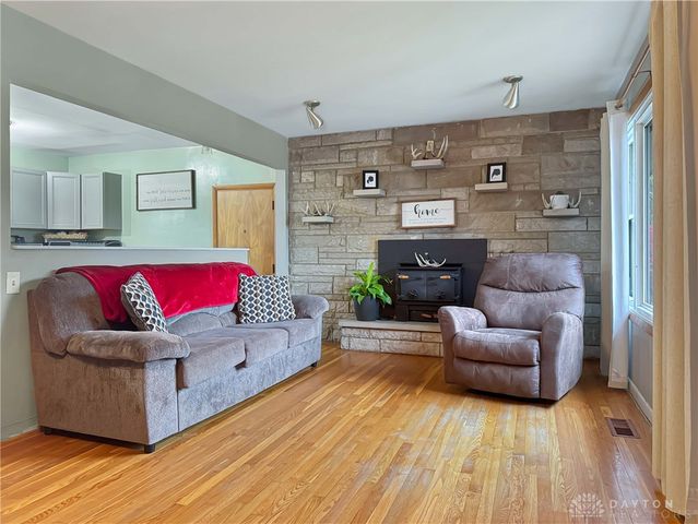 3770 Bosart Road, Springfield, OH 45503
