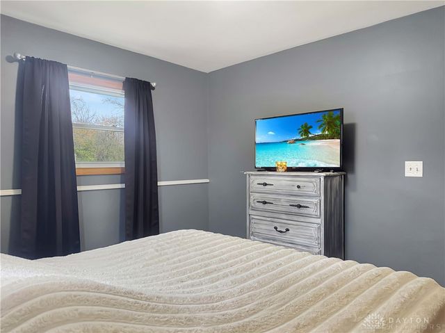 3770 Bosart Road, Springfield, OH 45503