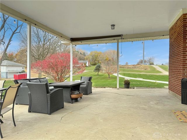 3770 Bosart Road, Springfield, OH 45503