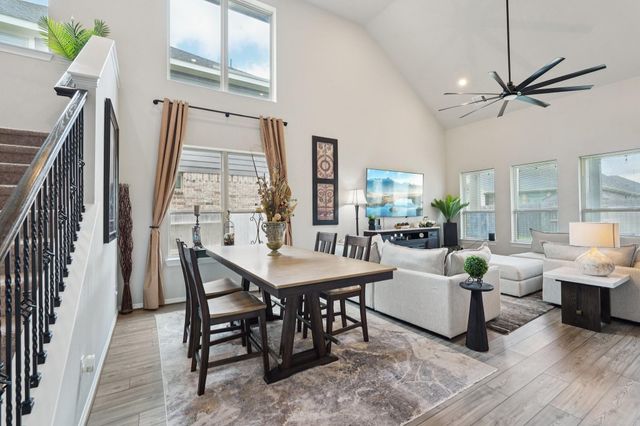 10126 Bayou Oaks Drive, Conroe, TX 77385