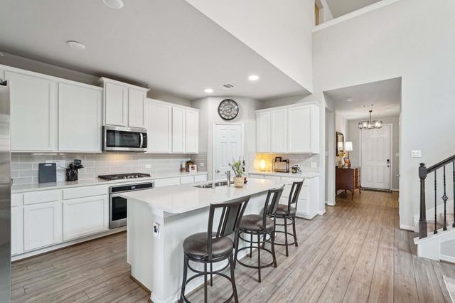 10126 Bayou Oaks Drive, Conroe, TX 77385