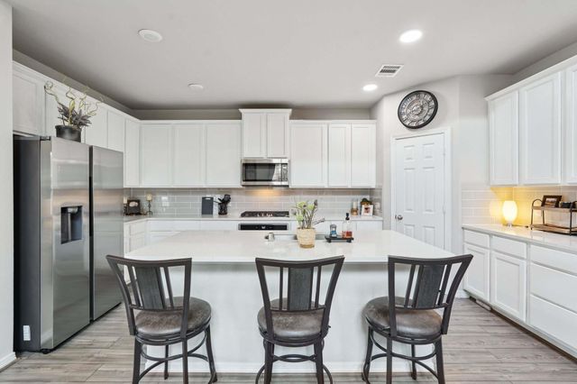 10126 Bayou Oaks Drive, Conroe, TX 77385