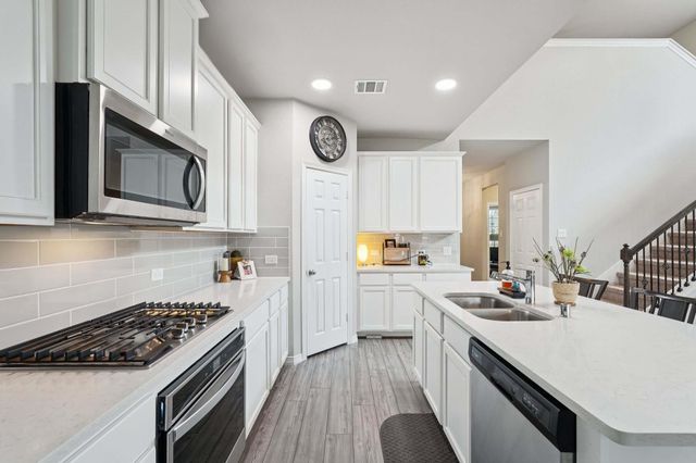 10126 Bayou Oaks Drive, Conroe, TX 77385