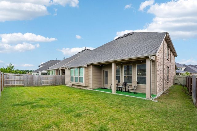 10126 Bayou Oaks Drive, Conroe, TX 77385