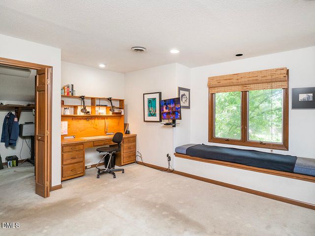 4005 Waldenbrook Court, Greensboro, NC 27407