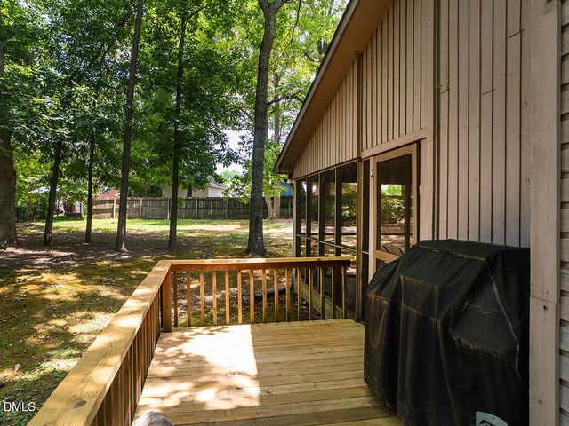 4005 Waldenbrook Court, Greensboro, NC 27407