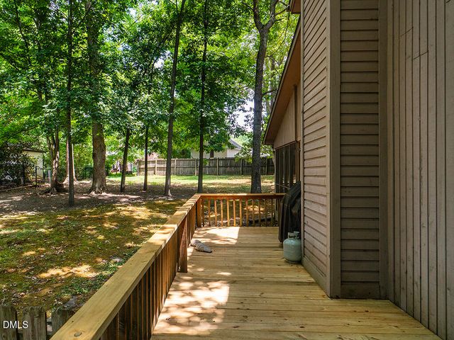 4005 Waldenbrook Court, Greensboro, NC 27407