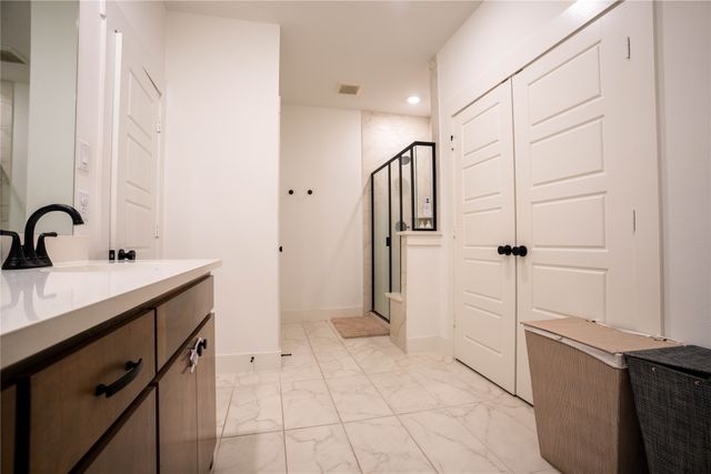 2608 La Cala Drive O, Grand Prairie, TX 75054