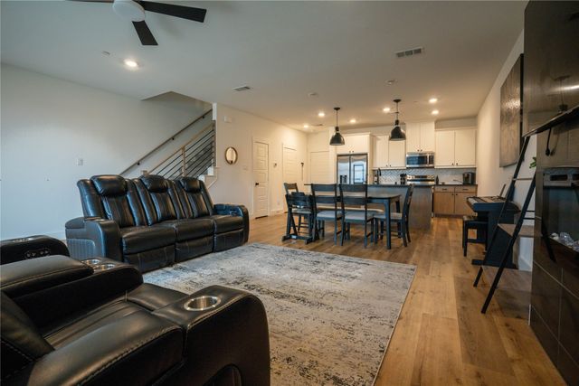 2608 La Cala Drive O, Grand Prairie, TX 75054
