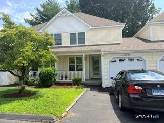 289 New Haven Avenue R, Milford, CT 06460