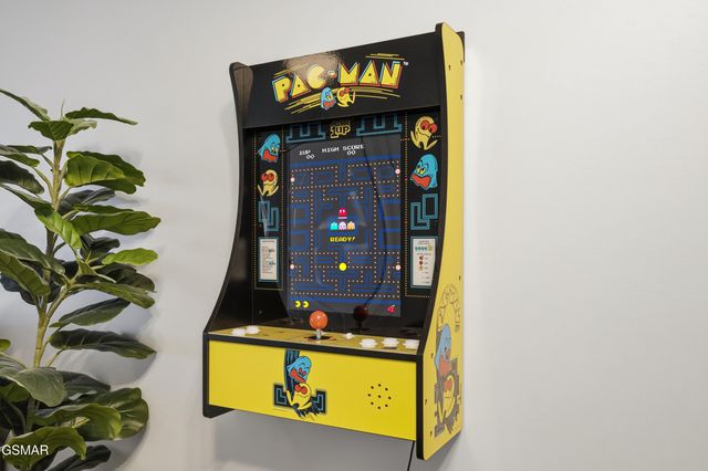 616 Turkey Nest Road, Gatlinburg, TN 37738