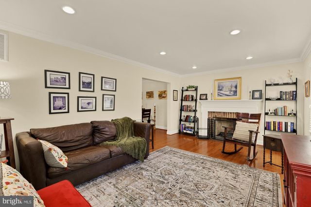 14813 CLAVEL ST, Rockville, MD 20853