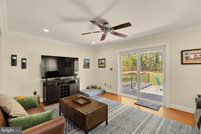 14813 CLAVEL ST, Rockville, MD 20853