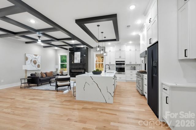 1106 Brookhurst Drive, Charlotte, NC 28205