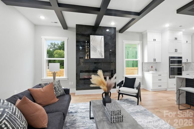 1106 Brookhurst Drive, Charlotte, NC 28205