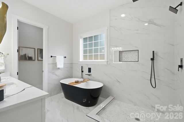 1106 Brookhurst Drive, Charlotte, NC 28205