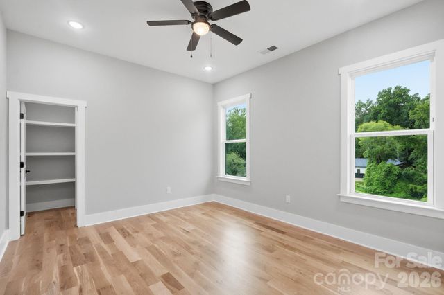 1106 Brookhurst Drive, Charlotte, NC 28205