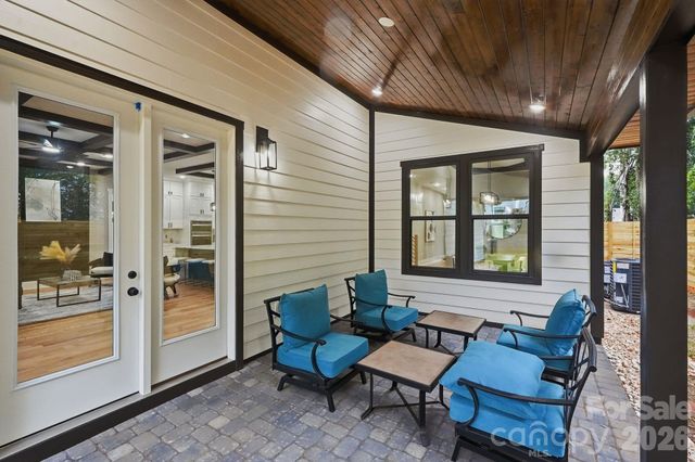 1106 Brookhurst Drive, Charlotte, NC 28205