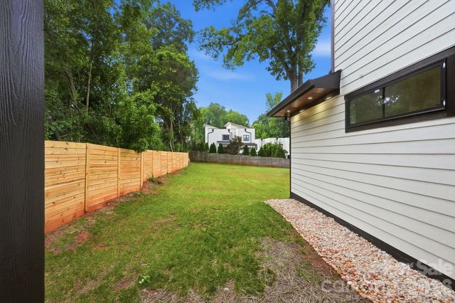 1106 Brookhurst Drive, Charlotte, NC 28205