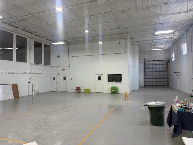 960 W 84th St Suite B, Hialeah, FL 33014