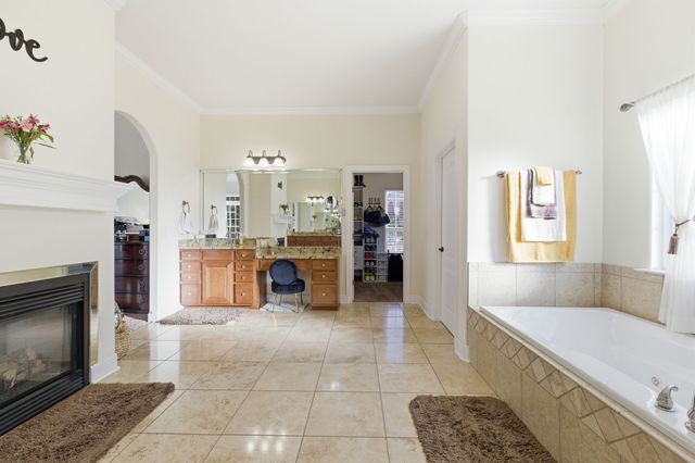 1560 Stokley Ln, Old Hickory, TN 37138