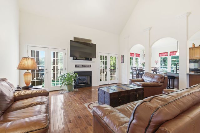 1560 Stokley Ln, Old Hickory, TN 37138