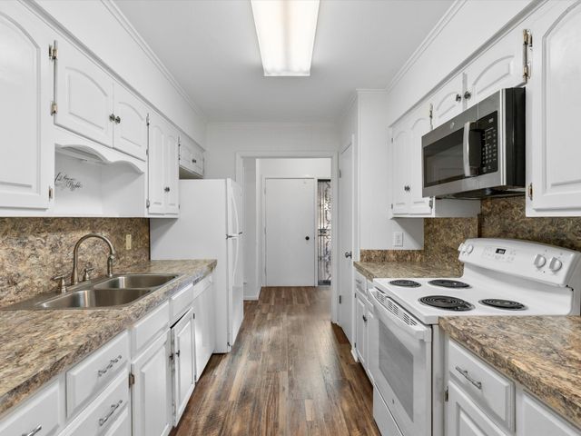 4806 South Drive, Fort Worth, TX 76132