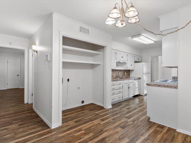 4806 South Drive, Fort Worth, TX 76132