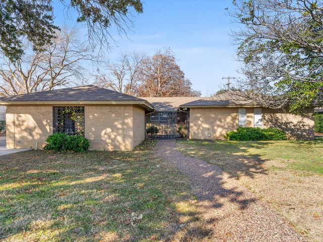 4806 South Drive, Fort Worth, TX 76132