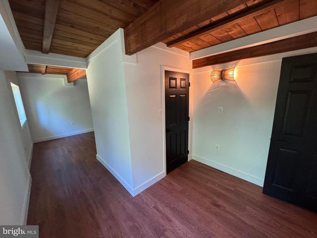 19955 YOUNGS CLIFF RD, Sterling, VA 20165