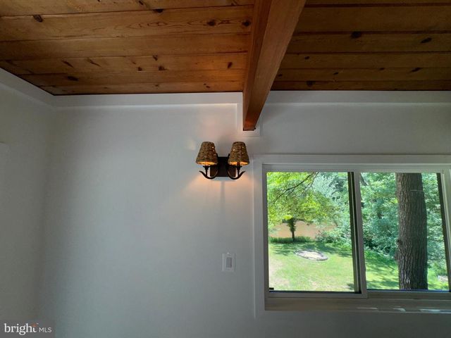 19955 YOUNGS CLIFF RD, Sterling, VA 20165