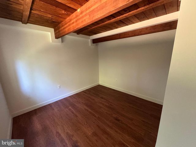19955 YOUNGS CLIFF RD, Sterling, VA 20165