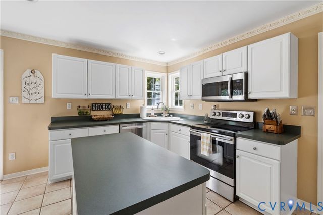 5632 Darrel Lake Ct, Glen Allen, VA 23060