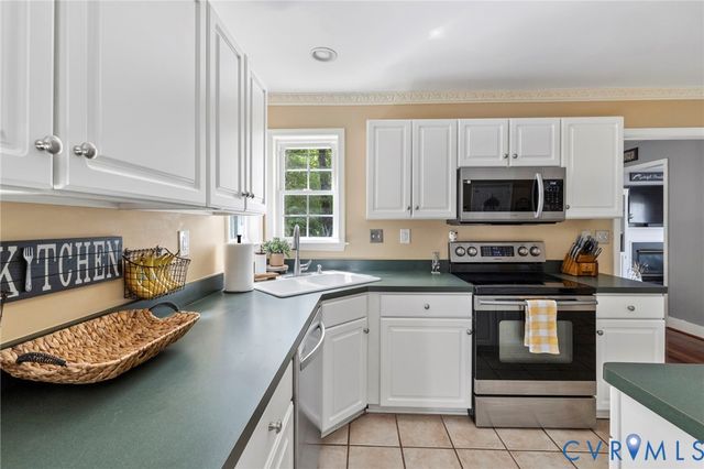 5632 Darrel Lake Ct, Glen Allen, VA 23060