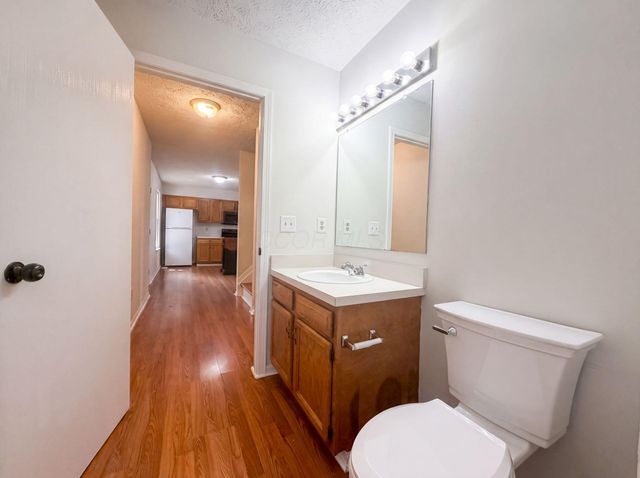 1618 Saddlebrook Drive, Heath, OH 43056